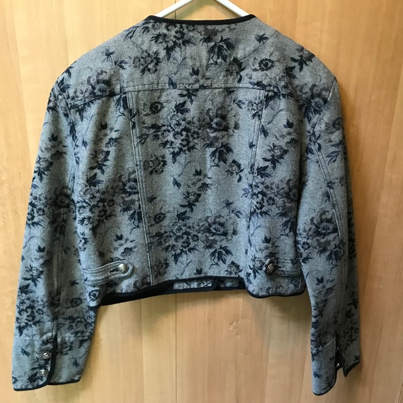 VINTAGE KENZO DENIM JACKET AND SKIRT - Picture 3 of 8